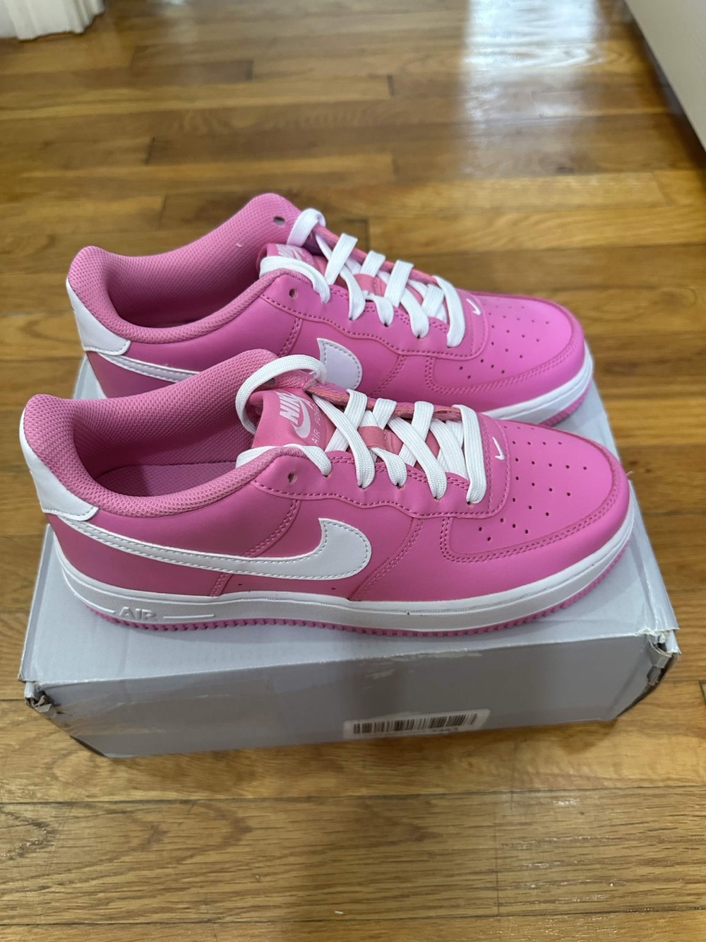 *New* Nike Air Force Big Kid Pink Size 6Y *Damaged Original Box*
